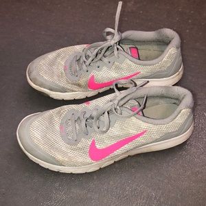Nike Flex Experience RN4 Sz. 7.5